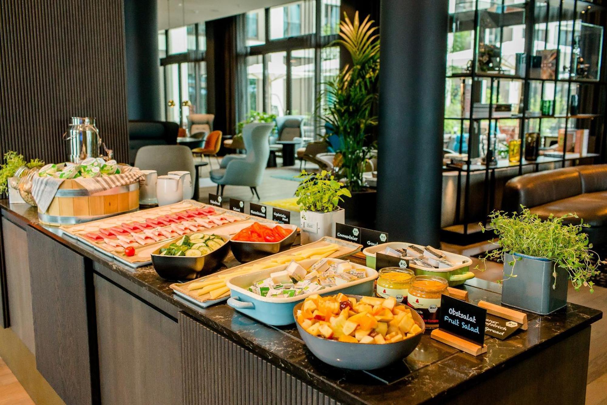 Motel One Koeln-Messe Екстериор снимка