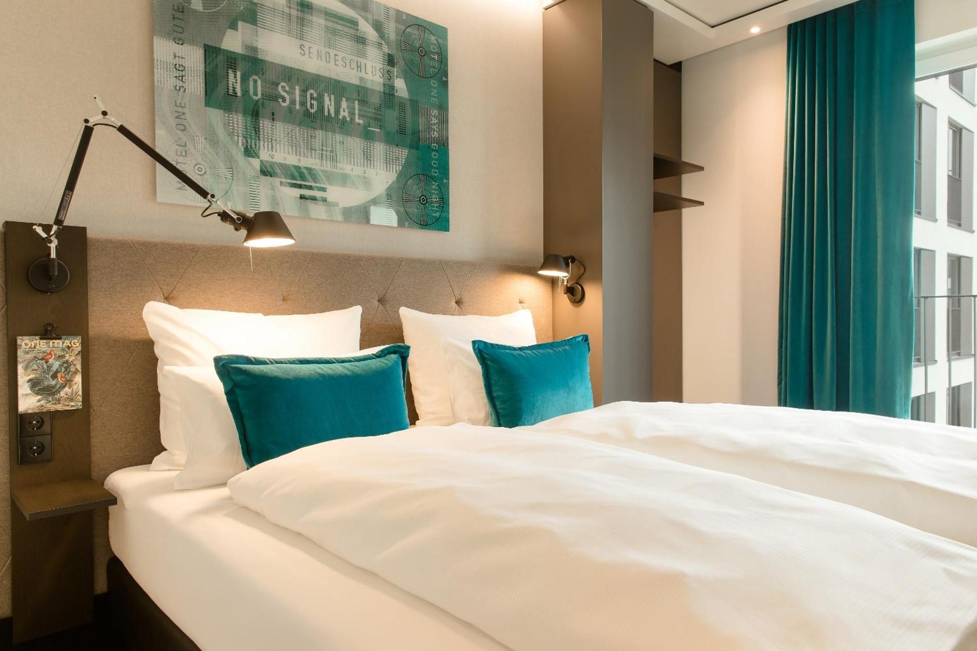Motel One Koeln-Messe Екстериор снимка