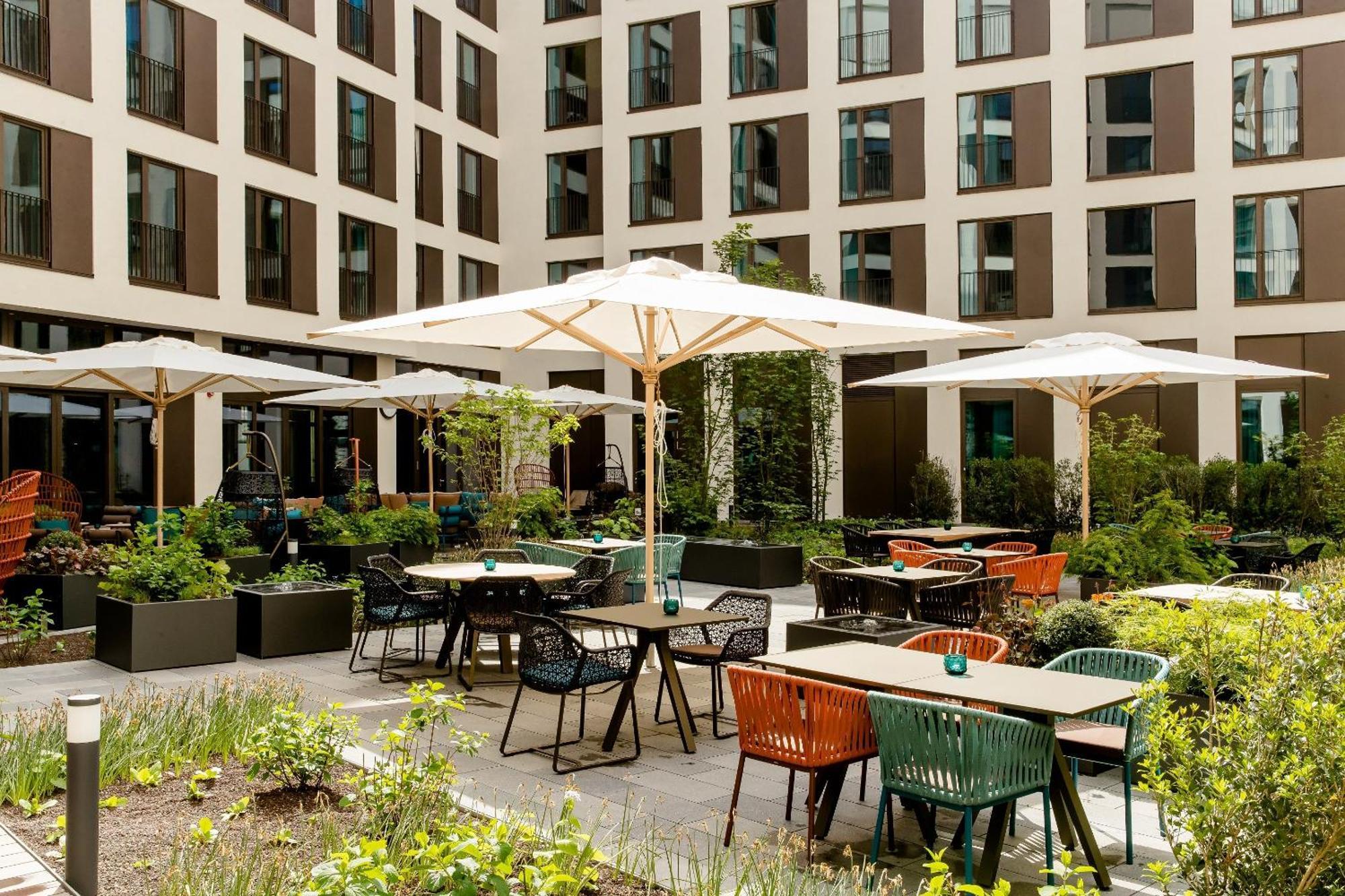 Motel One Koeln-Messe Екстериор снимка