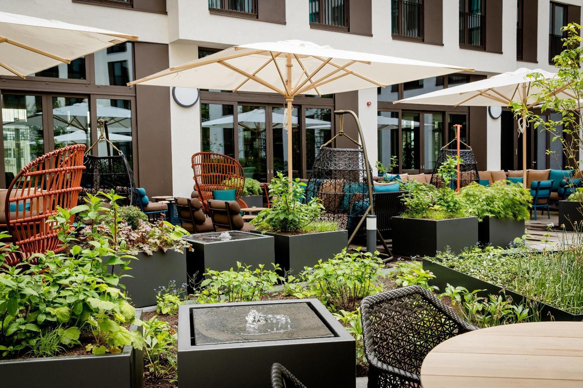 Motel One Koeln-Messe Екстериор снимка
