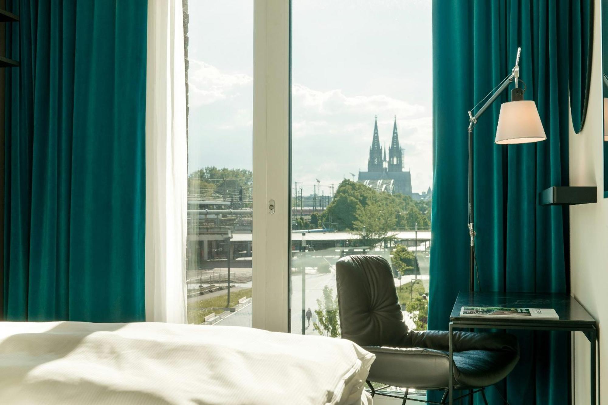 Motel One Koeln-Messe Екстериор снимка