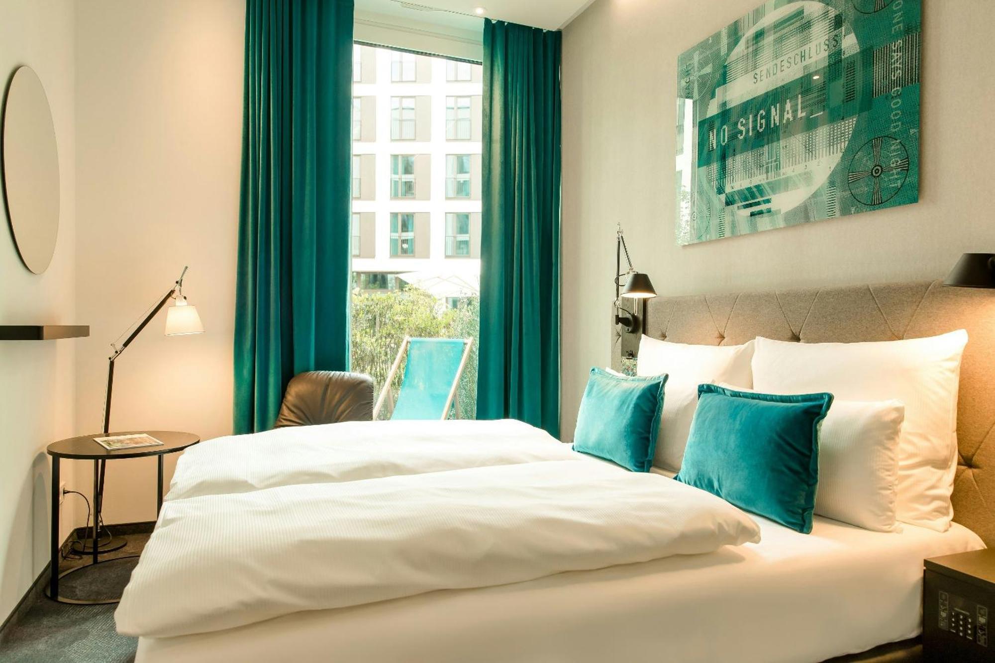 Motel One Koeln-Messe Екстериор снимка