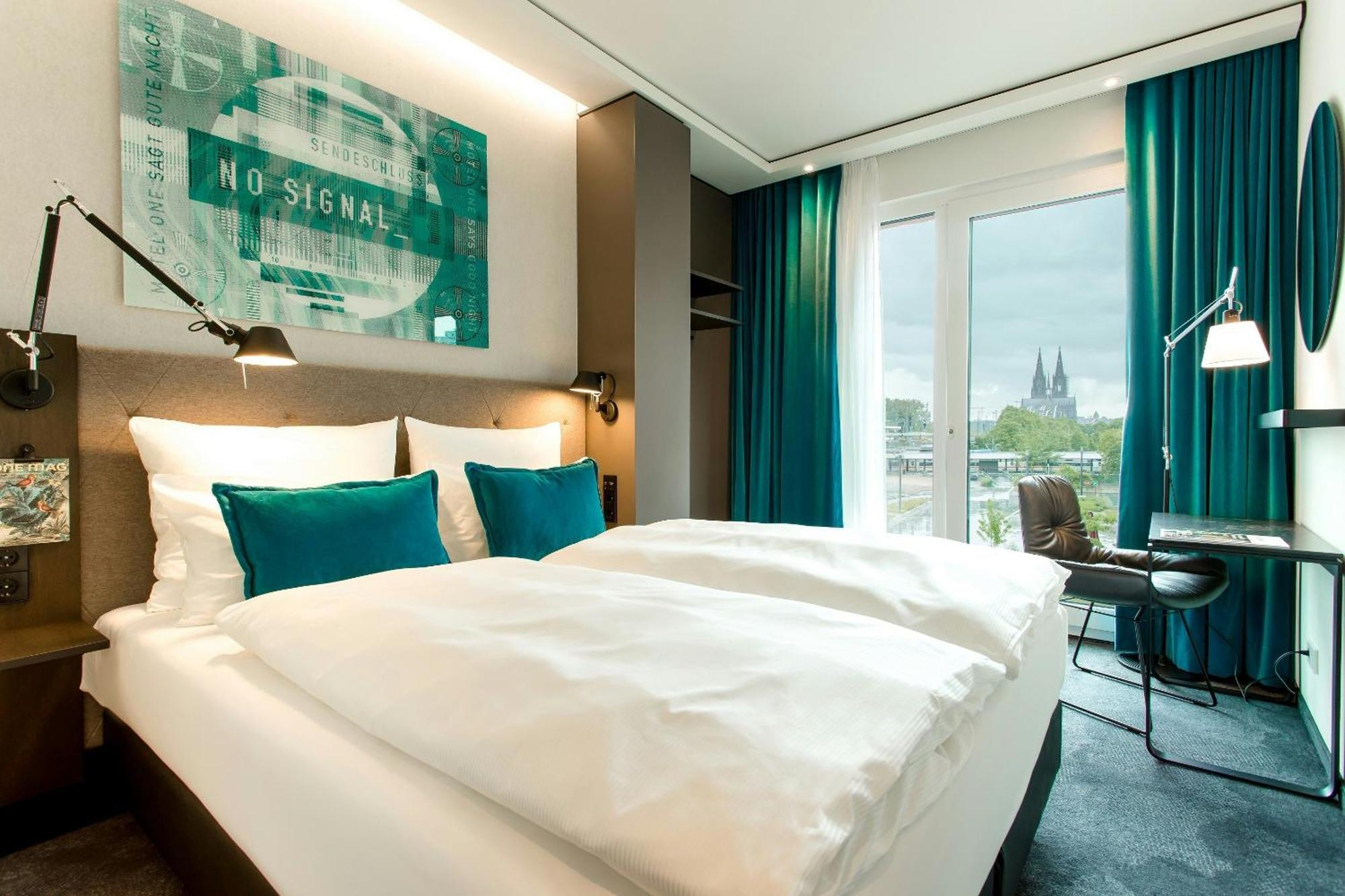 Motel One Koeln-Messe Екстериор снимка